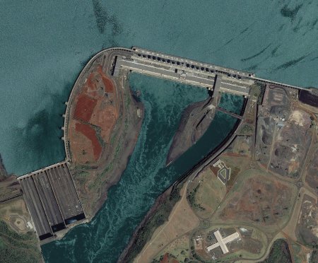 Плотина итайпу