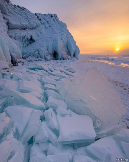 Ледяные торосы на байкале