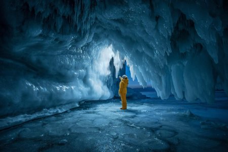 Ледяная пещера ольхон