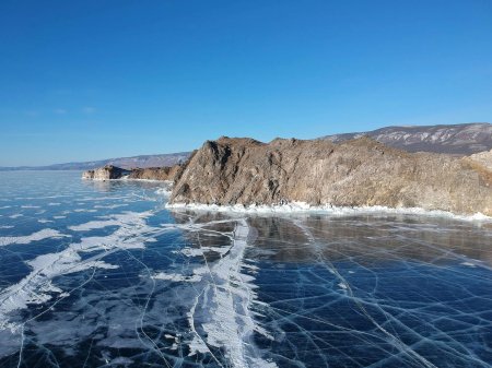 Озеро байкал зима