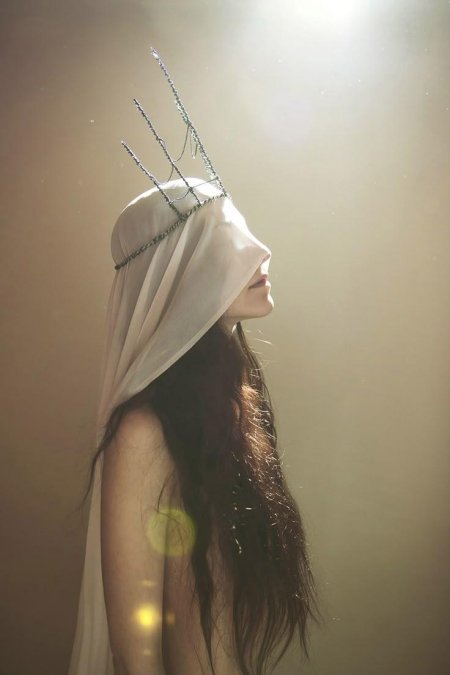 Королева левана лунные хроники