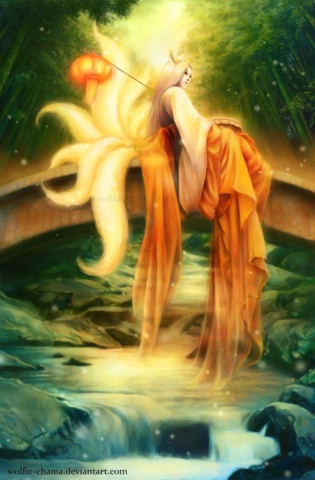 Японская лиса кицунэ