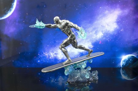 Серебряный серфер