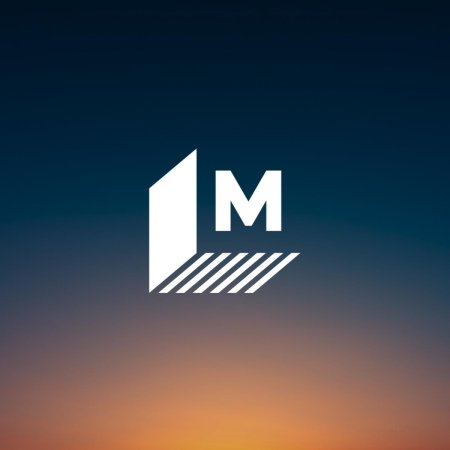 Логотип м