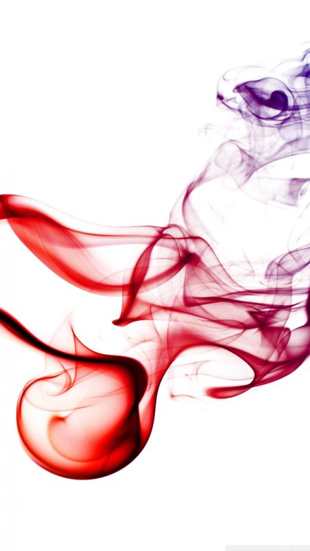 Красный дым на белом фоне