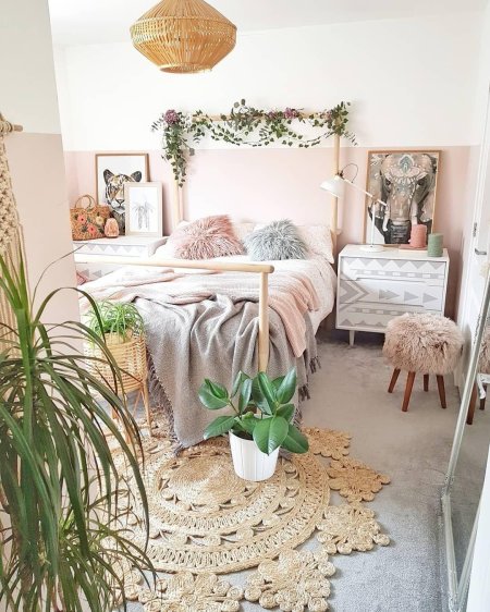 Спальня бохо сканди