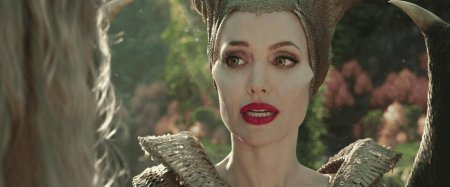 Малефисента владычица тьмы 2019