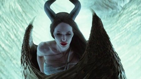 Малефисента владычица тьмы 2019