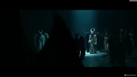 Малефисента владычица тьмы 2019