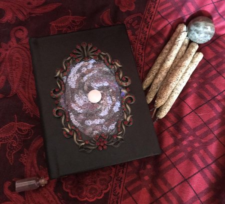 Гримуар книга теней