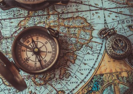 Карта и компас