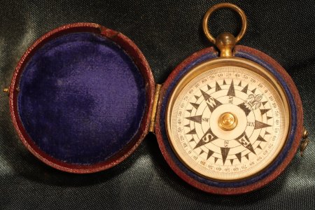 Компас морской