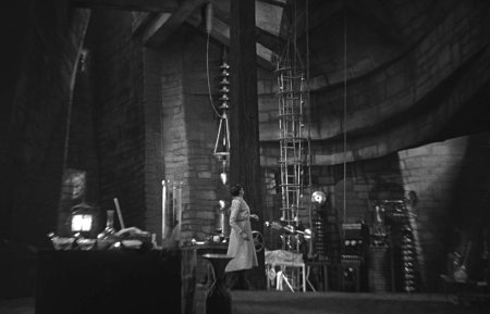 Доктор франкенштейн 1931 лаборатория