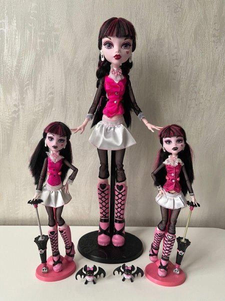 Дракулаура монстер хай базовая