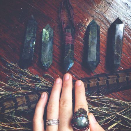 Ведьмин камень