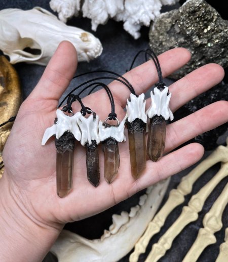 Необычные украшения