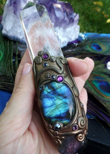 Артефакт кристалл концепт