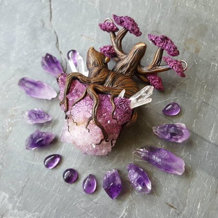 Кристалл аметист