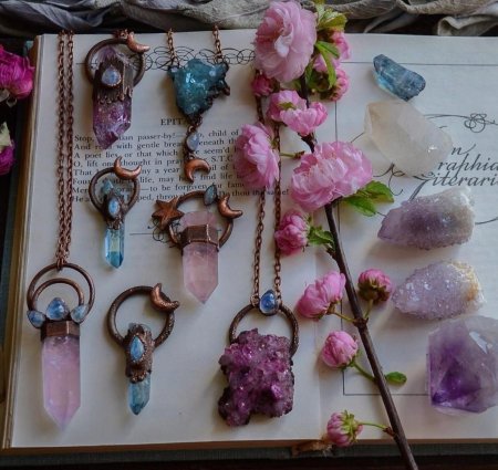 Необычные украшения