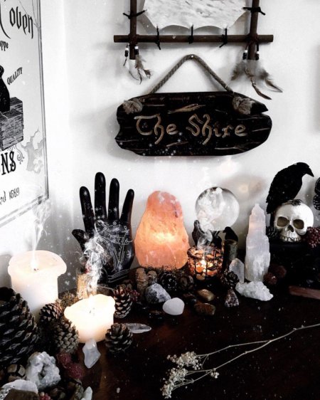 Комната в ведьминском стиле