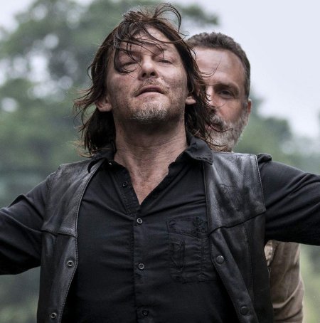 Дэрил диксон ходячие мертвецы