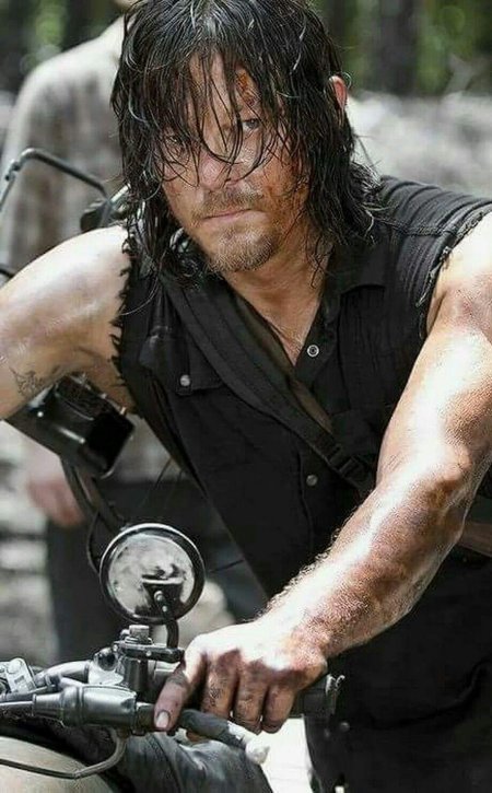 Дэрил диксон ходячие мертвецы