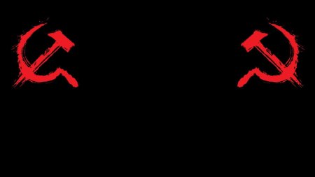 Серп и молот на черном фоне