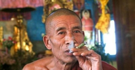 Буддистский монах тибет