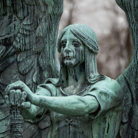 Хасерот статуя