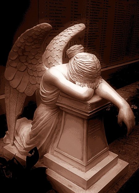 Микеланджело плачущий ангел