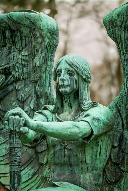 Хасерот статуя