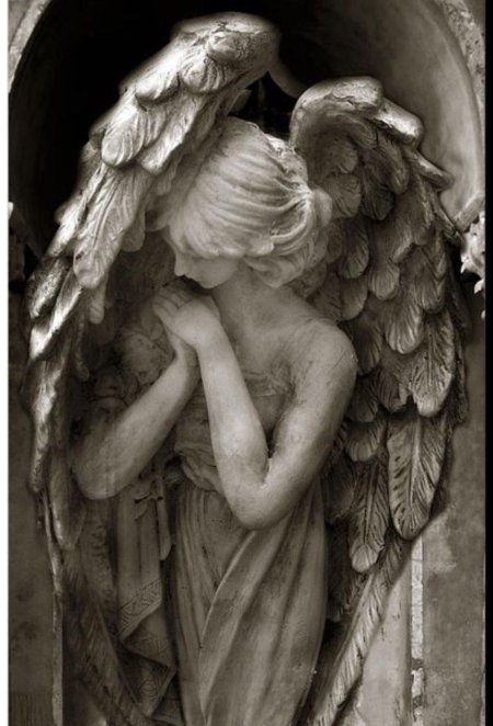 Скульптуры скорбящего ангела ренессанс