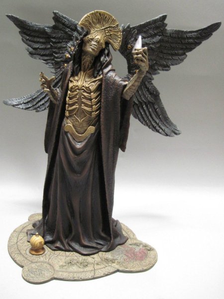 Самаэль статуя ангел