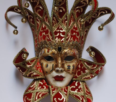 Венецианская маска жоли