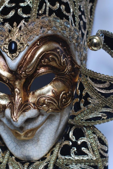 Маска венецианская