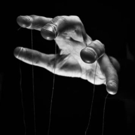 Руки марионетки