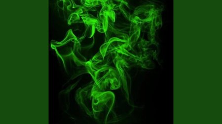 Дым на зеленом фоне