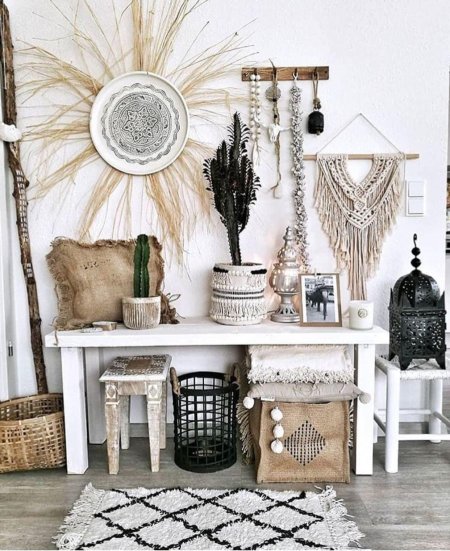 Прихожая в стиле сканди бохо