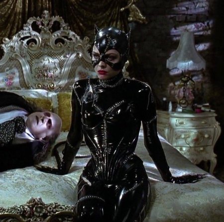 Бэтмен возвращается 1992 мишель пфайффер