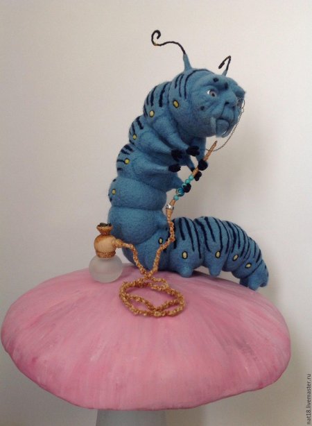 Синяя гусеница абсолем