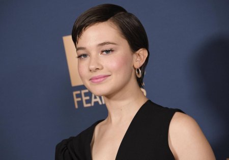 Кэйли спэни