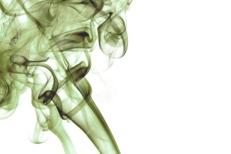 Дым на белом фоне