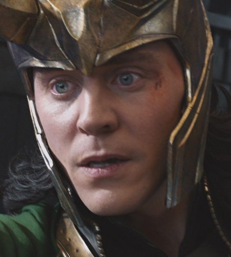 Локи том хиддлстон