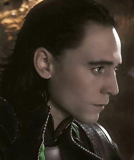 Том хиддлстон в роли локи