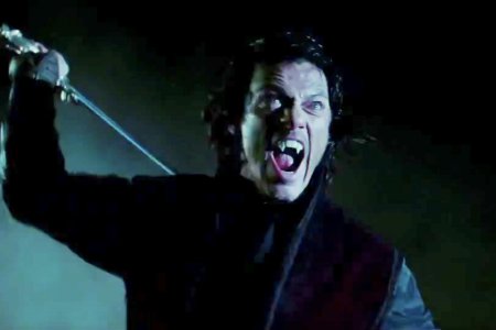 Дракула вампир