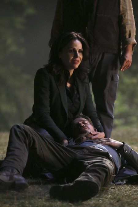 Однажды в сказке реджина и робин