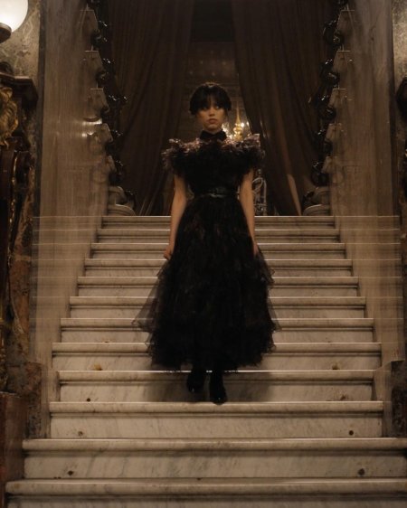 Уэнсдей сериал