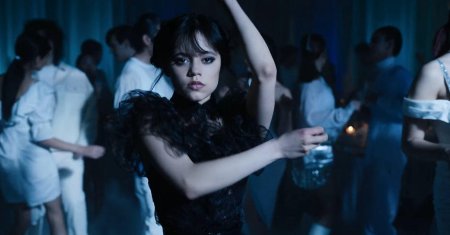 Уэнсдей сериал 2022 танец