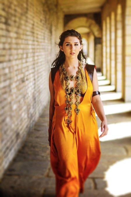 Эллария сэнд