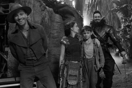 Пэн: путешествие в нетландию (2015)